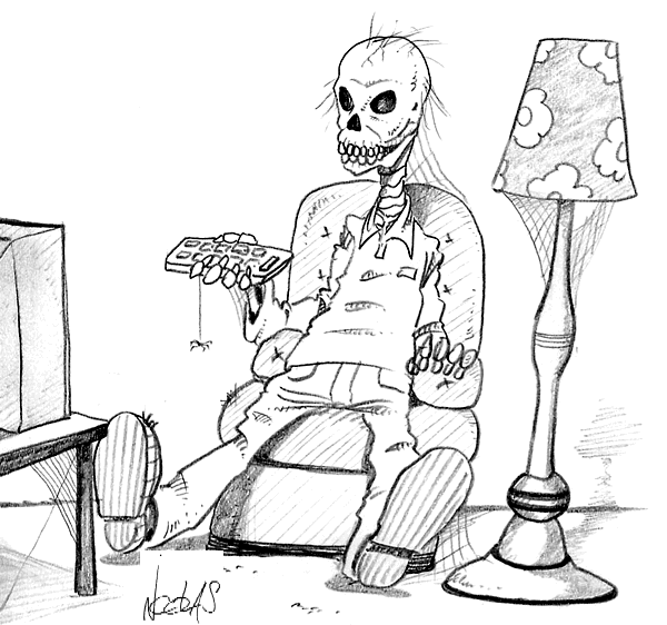 Le cadavre d'une homme devant une télévision